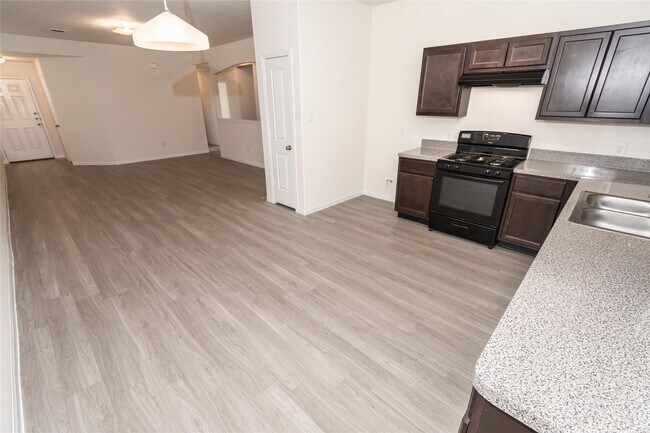 Building Photo - 5423 Amelia Plantation Dr