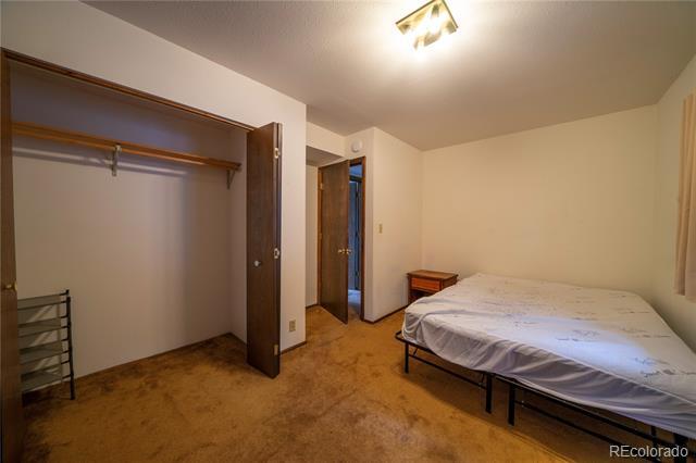 Building Photo - 307 Lakeview Dr