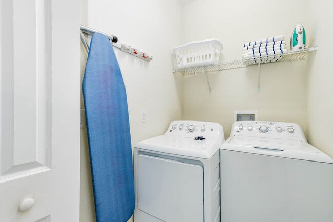 Building Photo - 1563 Sandbagger Dr