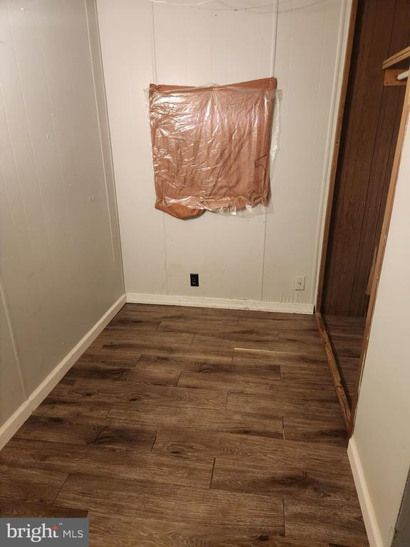 Building Photo - 203 Twigg Dr