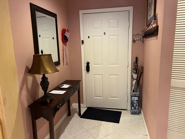 Building Photo - Furnished Waterfront Condo in Hilton Head Plantation - Mariners Pt