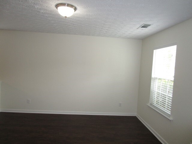 Building Photo - 134 Holly Mill Village Dr