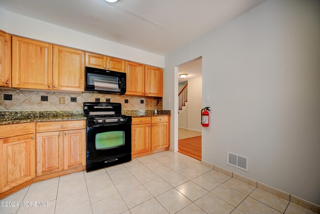 Building Photo - 44 Mariners Cove