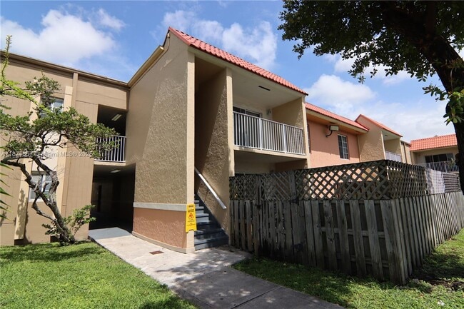 Primary Photo - 4910 NW 79th Ave