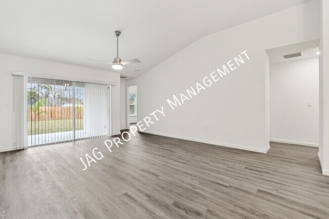 Building Photo - 271 Christensen Ave SE