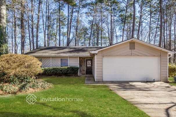 Primary Photo - 454 Fieldstream Way NW