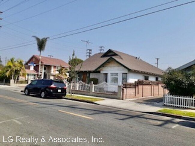 Building Photo - 3 br, 2 bath House - 6248 Bissell St