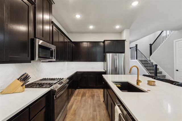 Building Photo - 2121 Tolleson Dr