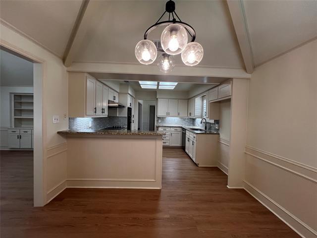 Building Photo - 2501 Primrose Dr