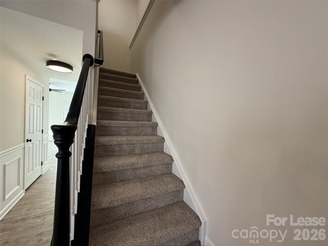 Building Photo - 17632 Delmas Dr