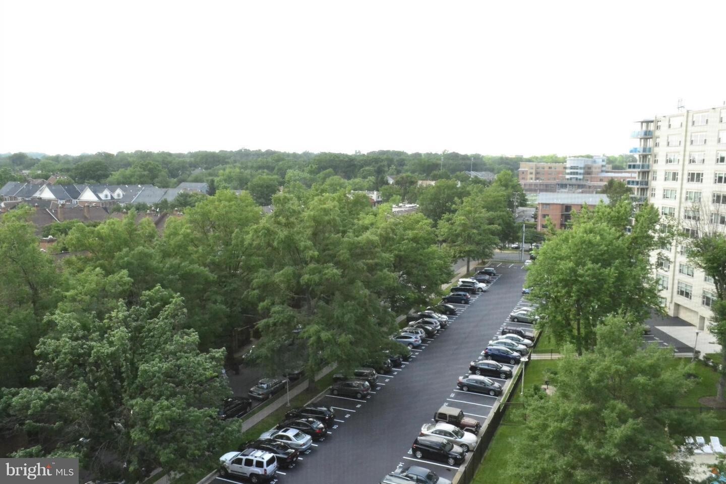 Building Photo - 1001 N Randolph St