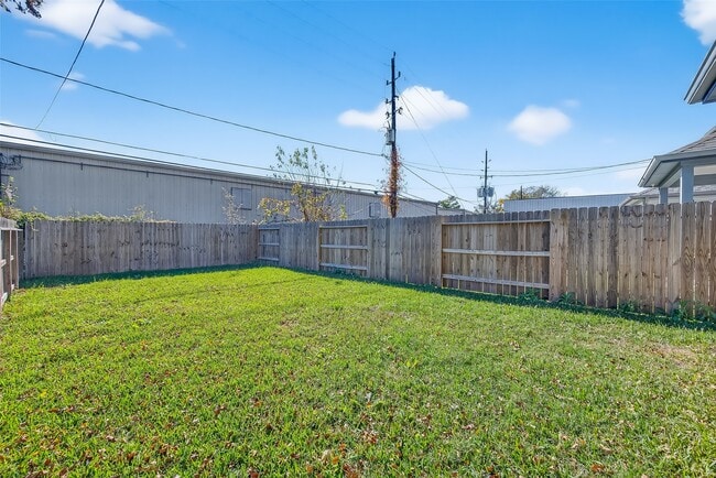 Building Photo - 10021 Alfred Ln