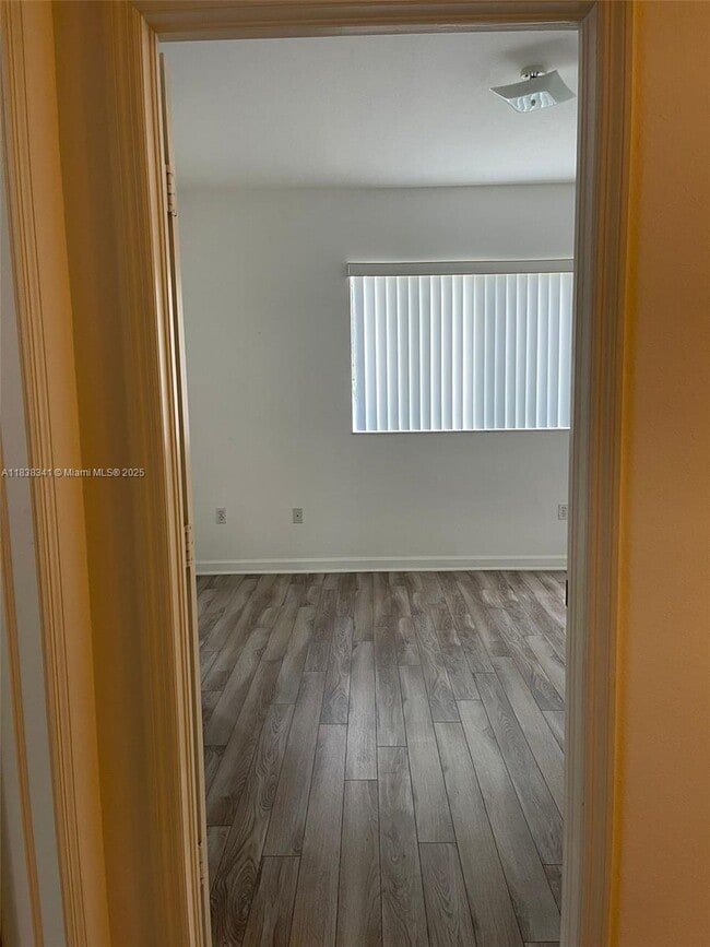 Building Photo - 14888 SW 9th Ln