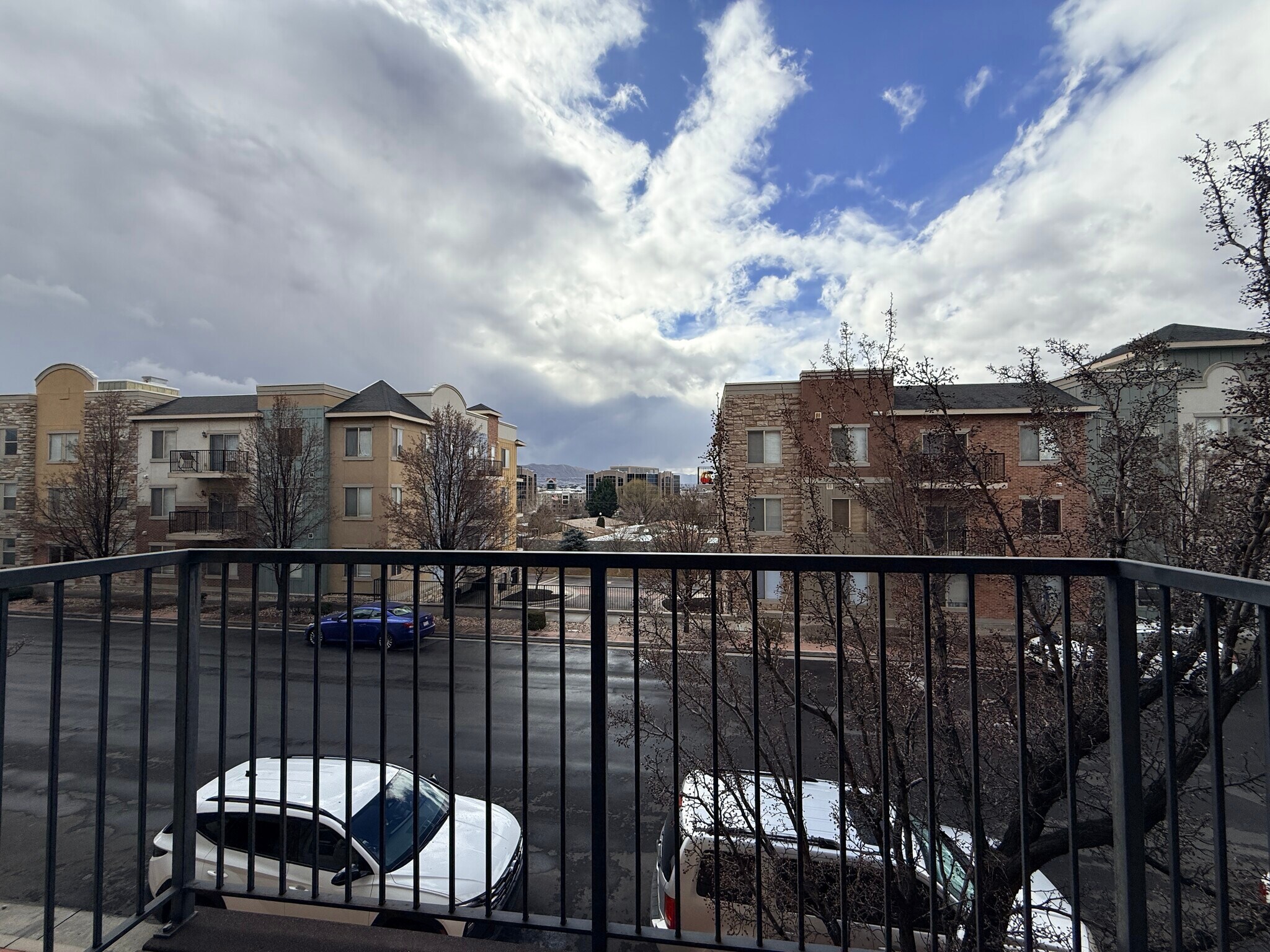 Building Photo - 175 Albion Village Way