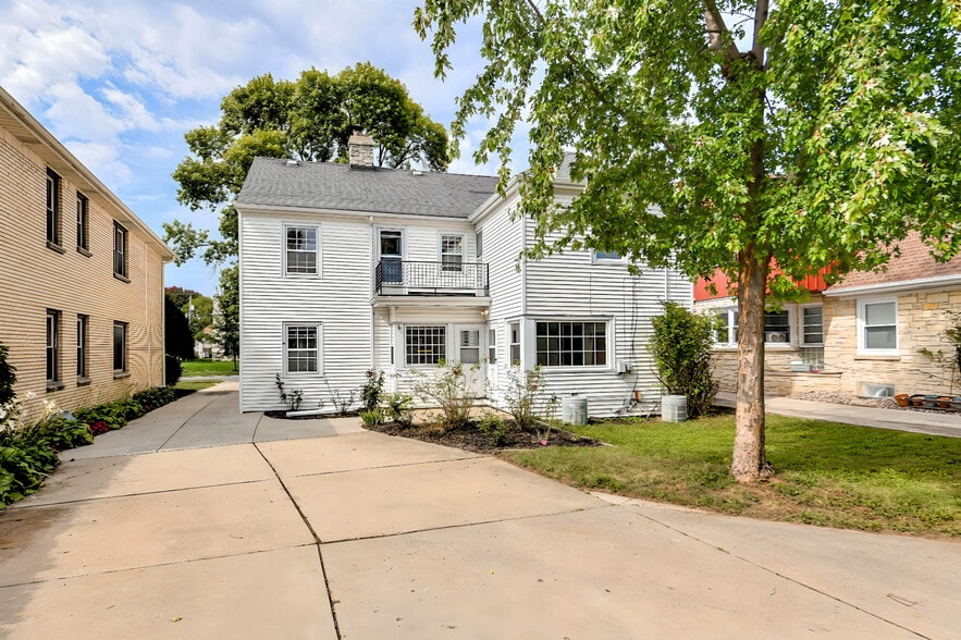 Building Photo - 2734 N Avondale Blvd