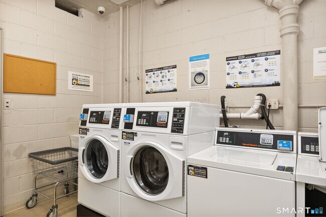 Building Photo - 125 Prospect St