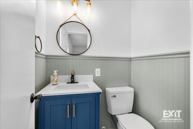Building Photo - Welcome To This Smart 3 Bedroom, 1.5 Bath ...