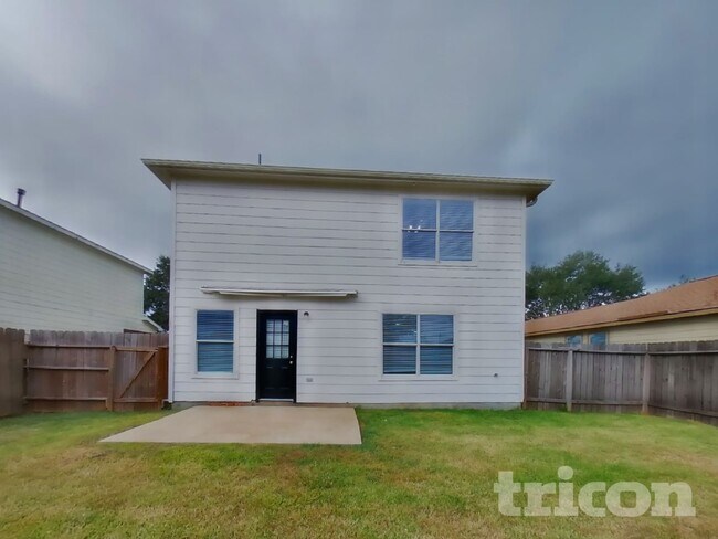 Building Photo - 8227 Radial Ct