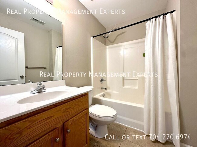 Building Photo - 12347 Walden Lea Dr