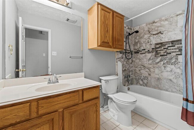 Building Photo - 2106 Ruffian Ln