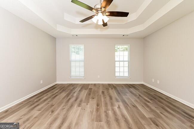 Building Photo - 5567 Katherine Village Dr