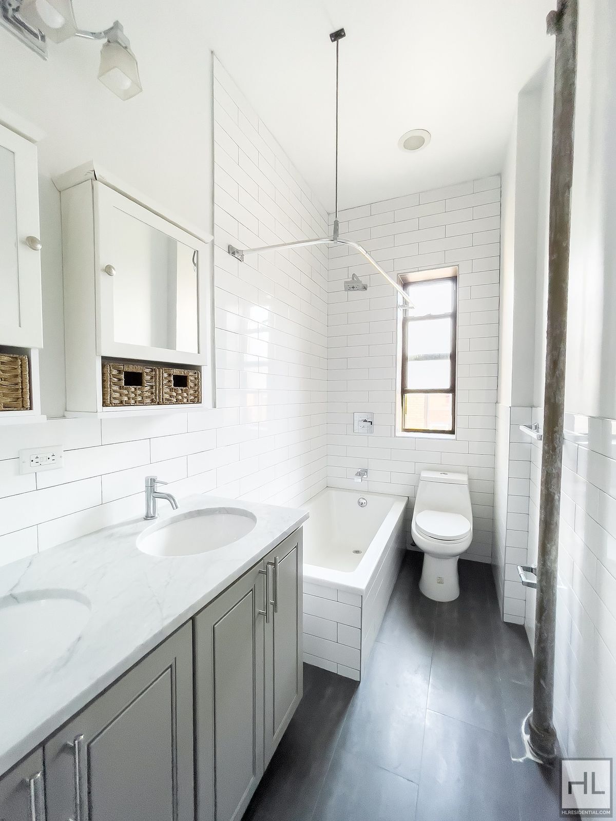 Building Photo - EASTERN PARKWAY / 2-Bed 1 Bath