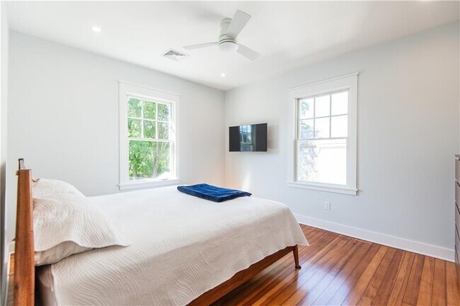 Building Photo - 34 Harrison Ave