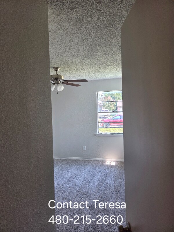 Building Photo - 4325 Chestnut Dr