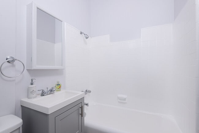 Building Photo - The St. Charles