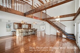 Building Photo - 122 Cedar Ave