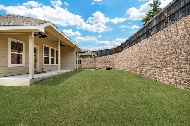 Building Photo - 32144 Cardamom Wy