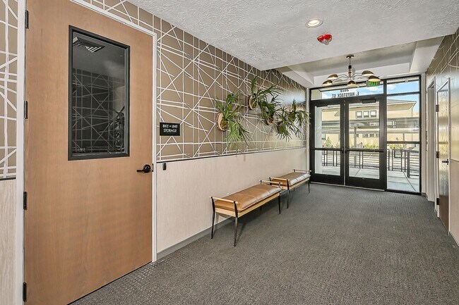 Building Photo - Luxury Condo steps from the Boise River an...
