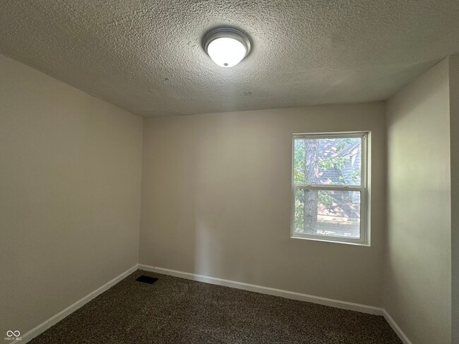 Building Photo - 3027 Guilford Ave