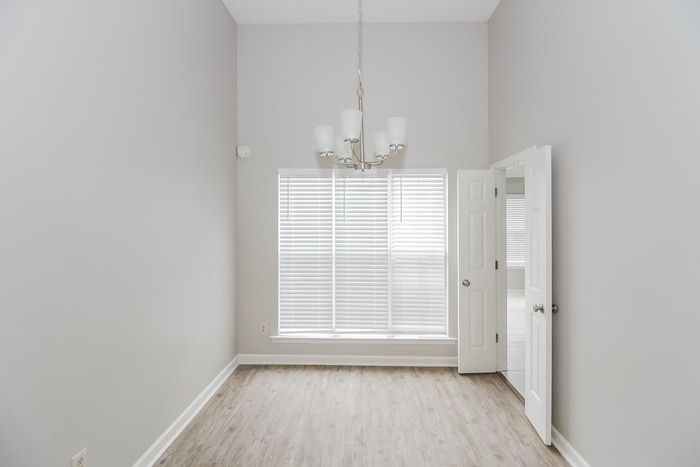 Building Photo - 1420 Marhill Cove
