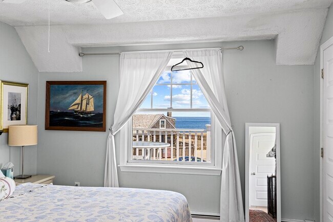 Building Photo - 23 Oceanside Dr