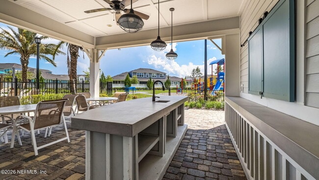 Building Photo - 124 Pine Bluff Dr