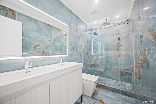 Building Photo - 1 Saratoga St