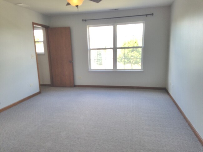 Building Photo - 3104 Nantucket Dr