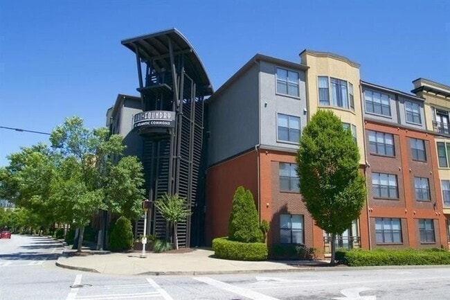 Building Photo - 400 17th St NW