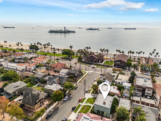 Building Photo - 35-35 Kennebec Ave