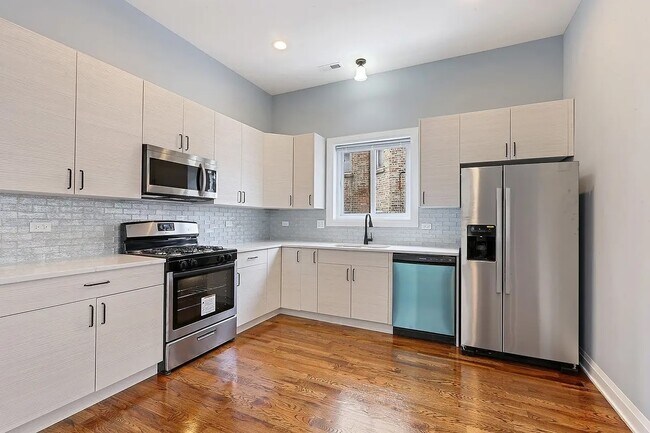 Building Photo - 5955 W Superior St