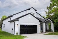 Building Photo - 8050 Diablo Ct