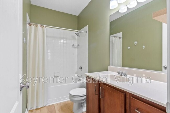 Building Photo - 1405 Broad Water Arch