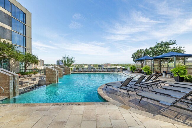 Building Photo - Northshore Austin