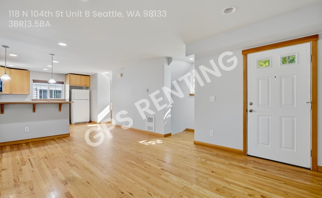 Building Photo - 118 N 104th St