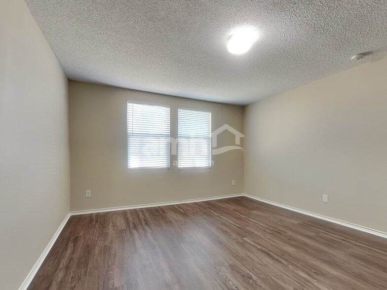 Building Photo - 3041 Dusty Ridge Dr