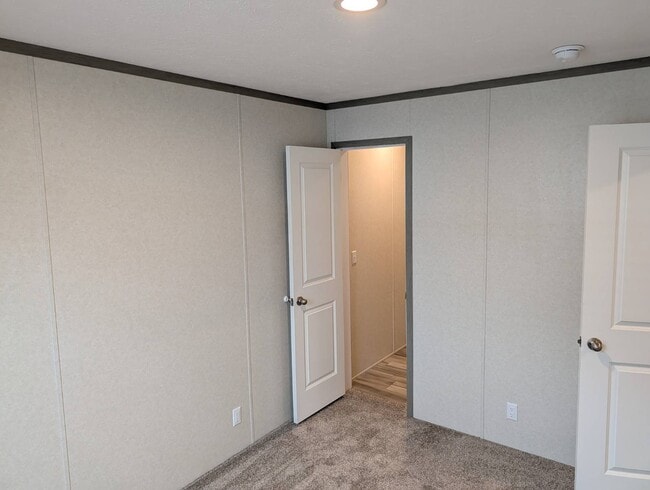 Building Photo - 613 Polk St