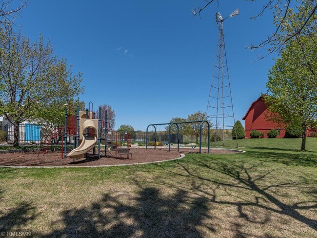 Building Photo - 10003 Indigo Dr