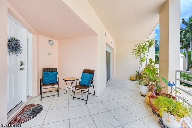 Building Photo - 4530 Gulf Shore Blvd N