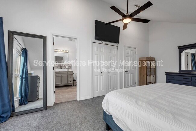 Building Photo - 7575 Tippin Ave